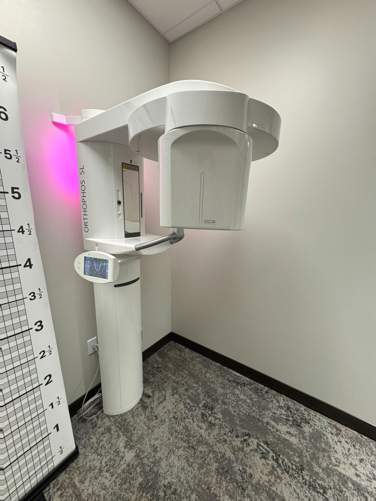 Prairie Hawk Dental panoramic X-ray machine in Castle Rock, CO dental clinic